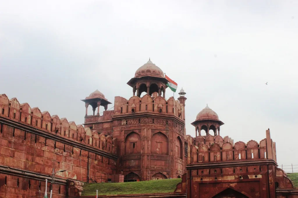 places to visit in delhi red fort